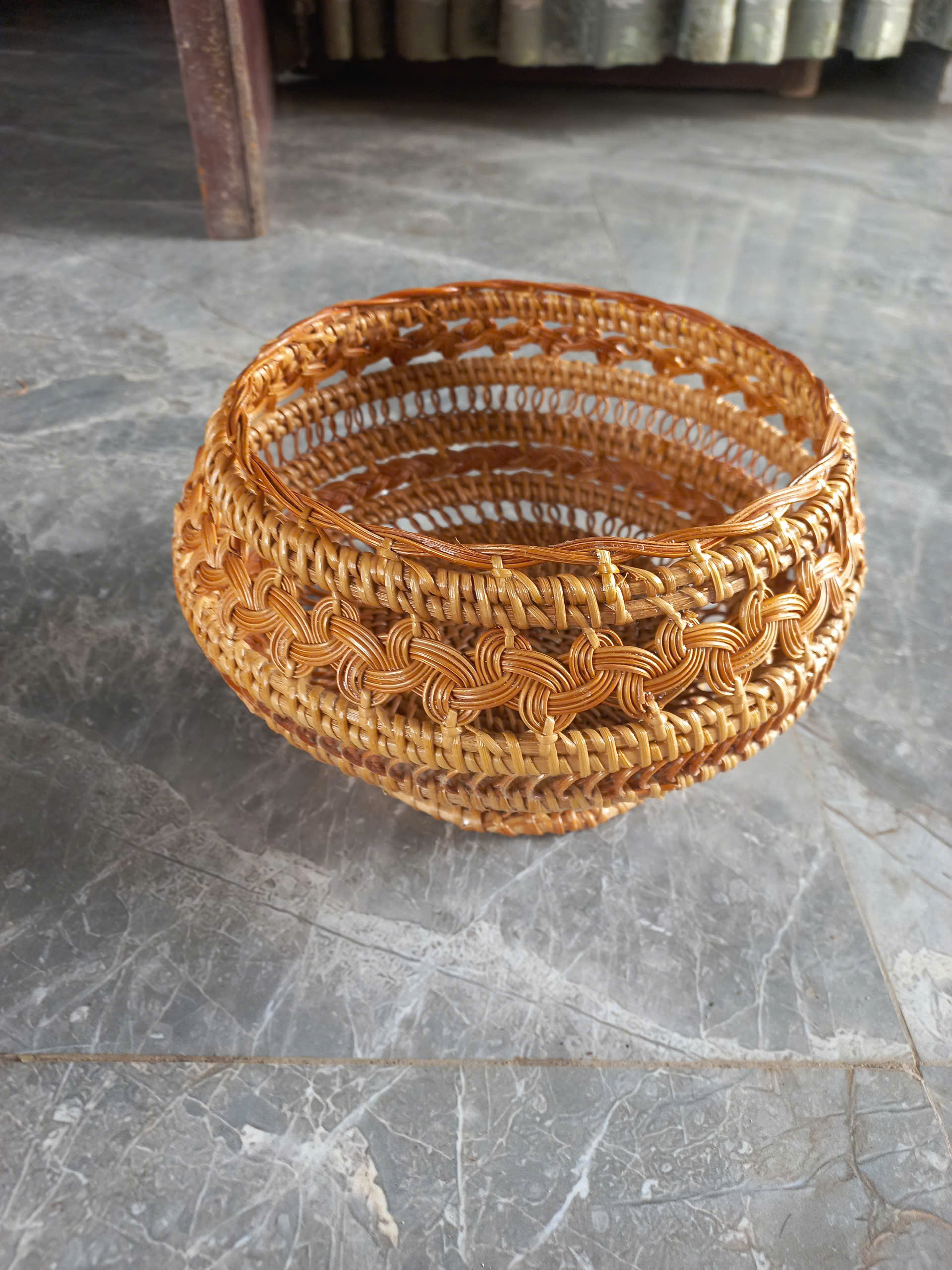 Đĩa tròn đan mây